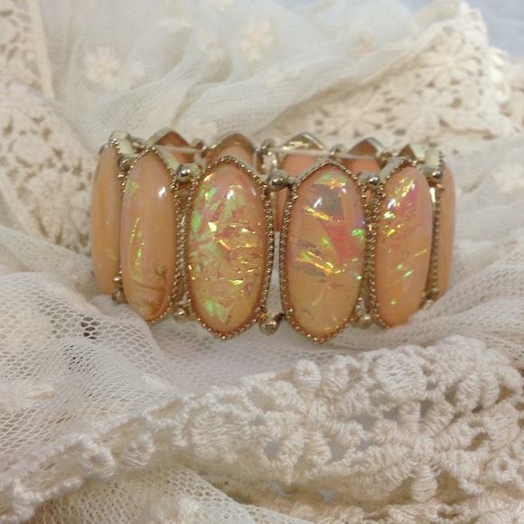 Iridescent Foil Glass Stretch Bracelet - Picture 3 of 6